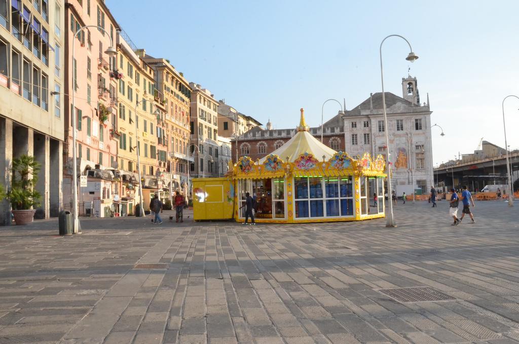 Ferienwohnung Domus Sottoripa Genua Exterior foto
