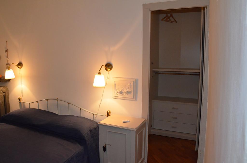 Ferienwohnung Domus Sottoripa Genua Exterior foto