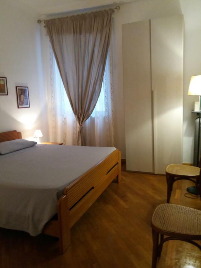 Ferienwohnung Domus Sottoripa Genua Exterior foto